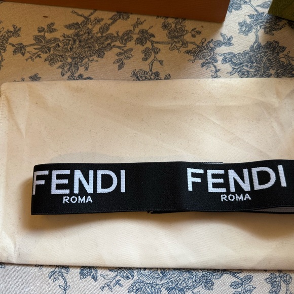 Fashion Monochrome Logo Headband